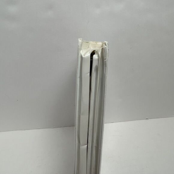 The Land Before Time Volume VIII; The Big Freeze (VHS, 2001) Clamshell - Picture 3 of 5